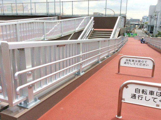 新鬼越歩道橋1